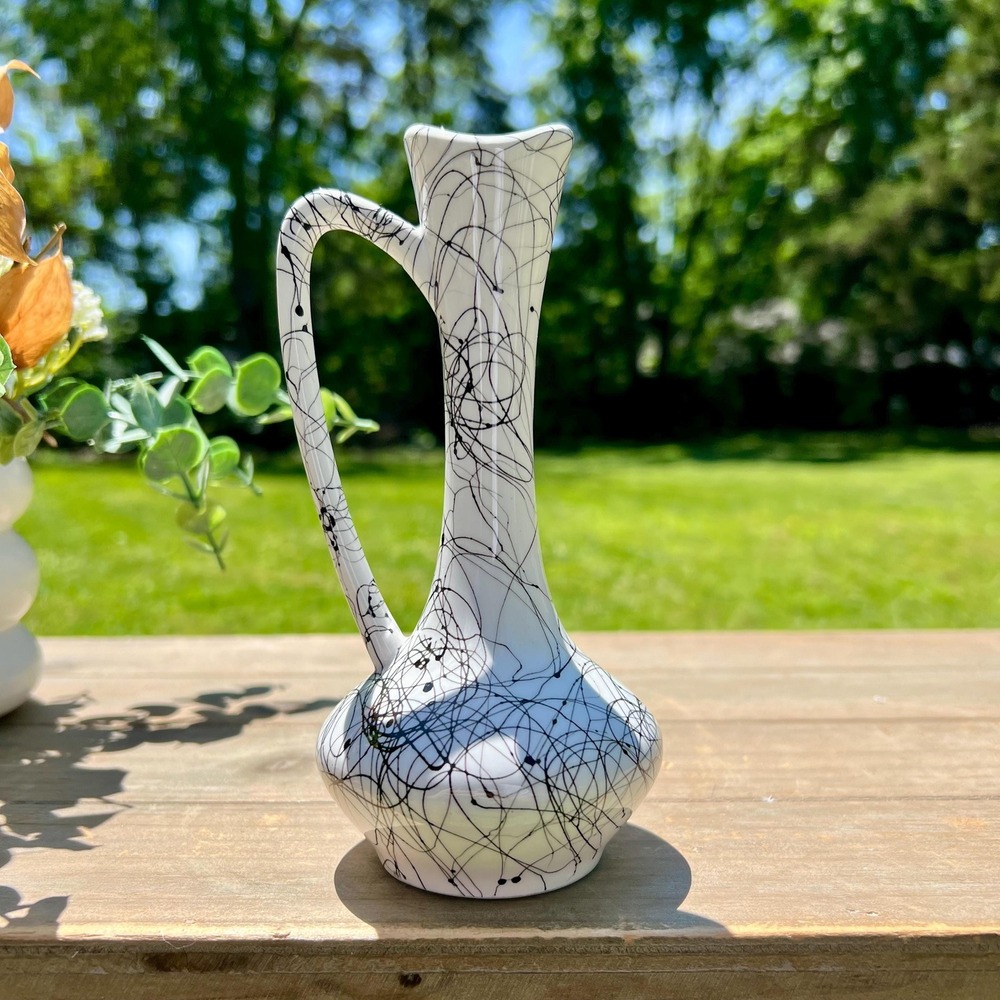 Small Black and White Squiggle/Drizzle/Horsehair Vase | Made in Japan